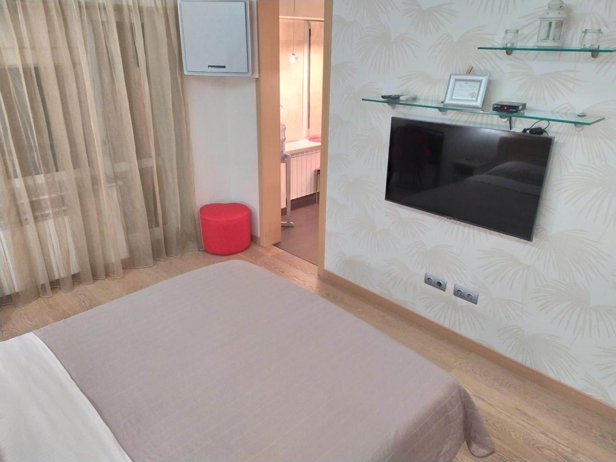 Luxury Apartment In The Heart Of The Capital Kyiv Exterior photo